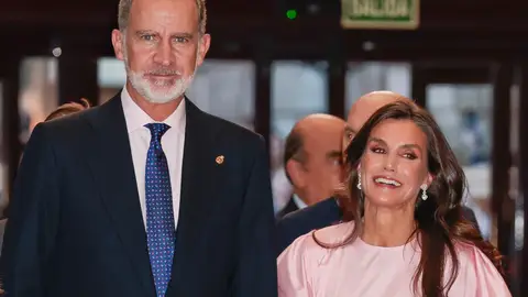 Letizia y Felipe en el concierto previo a los Premios Princesa de Asturias Letizia y Felipe en el concierto previo a los Premios Princesa de Asturias