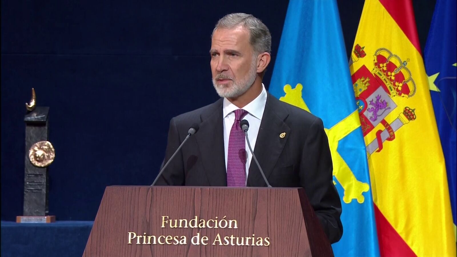 El rey Felipe VI pide unidad frente a la guerra en los Premios Princesa de Asturias: 