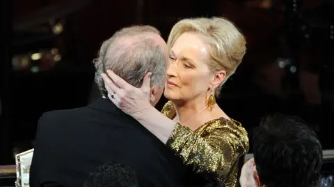 Meryl Streep besando a Don Gummer en los Oscar Meryl Streep besando a Don Gummer en los Oscar