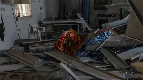 Devastación causada por el ataque al Hospital Árabe Ahli Devastación causada por el ataque al Hospital Árabe Ahli