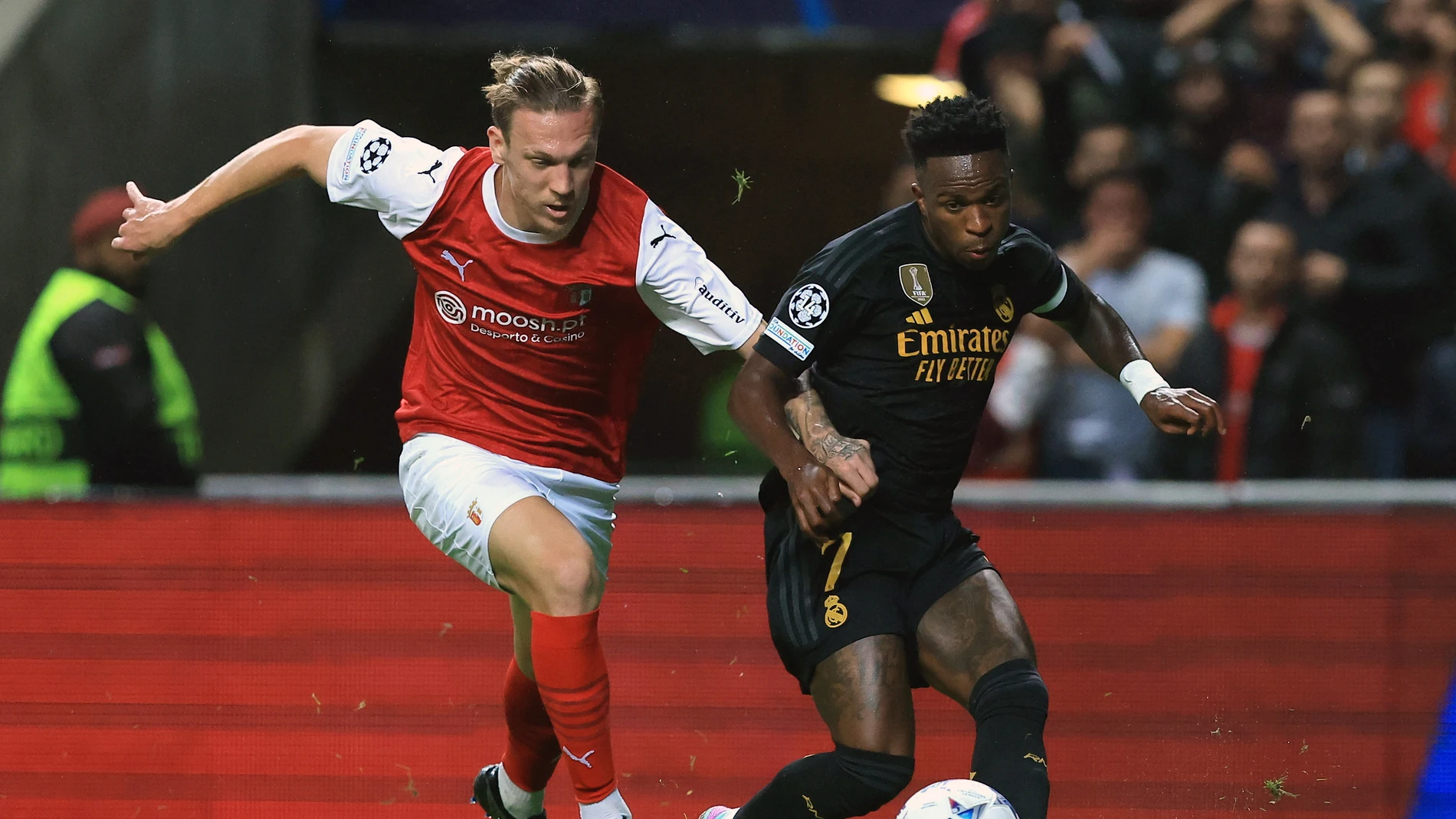 Vinícius, en una jugada ante el Braga Vinícius, en una jugada ante el Braga