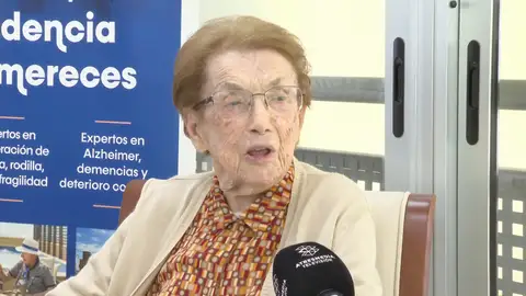 Milagros Castellá, premio podcast a sus 101 años Antena 3 Noticias