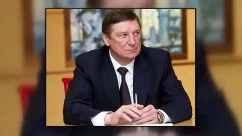 Vladímir Nekrásov Vladímir Nekrásov