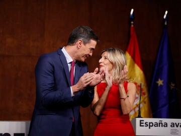 La líder de Sumar, Yolanda Díaz, y el líder del PSOE, Pedro Sánchez