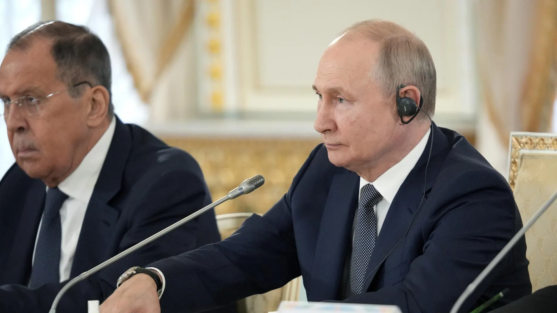 Serguéi Lavrov y Valdimir Putin