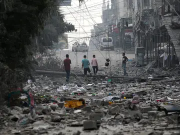 Imagen de la ciudad de Gaza afectada por los bombardeos israelíes Imagen de la ciudad de Gaza afectada por los bombardeos israelíes