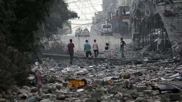 Imagen de la ciudad de Gaza afectada por los bombardeos israelíes Imagen de la ciudad de Gaza afectada por los bombardeos israelíes