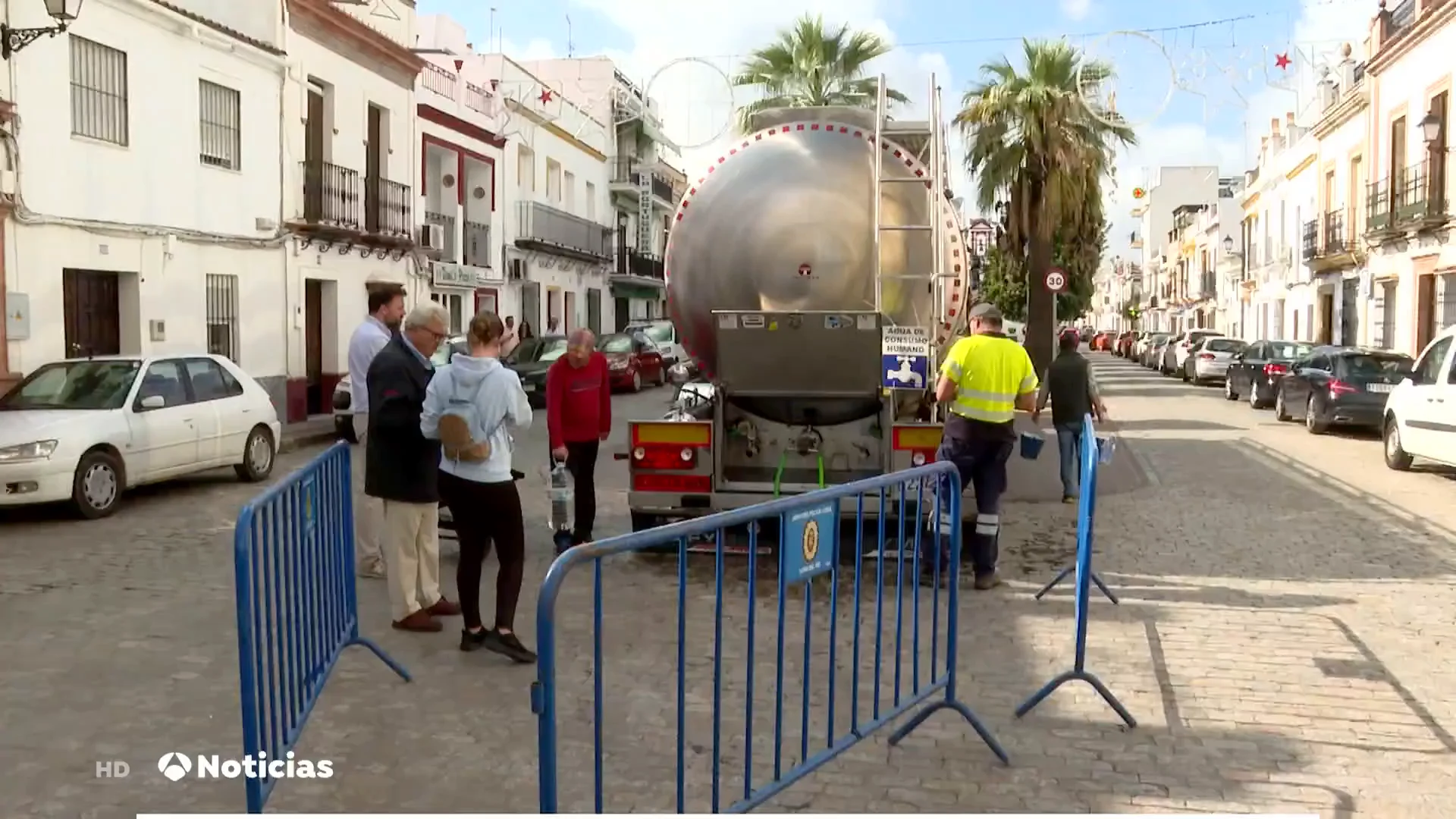 El agua de Lora del Río es declarada no apta por la Junta de Andalucía El agua de Lora del Río es declarada no apta por la Junta de Andalucía