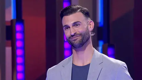 No se lo puede creer: Israel salta de alegría al ver su dinero duplicado en Password No se lo puede creer: Israel salta de alegría al ver su dinero duplicado en Password