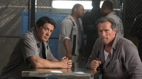 Sylvester Stallone y Arnold Schwarzenegger en Plan de Escape Sylvester Stallone y Arnold Schwarzenegger en Plan de Escape