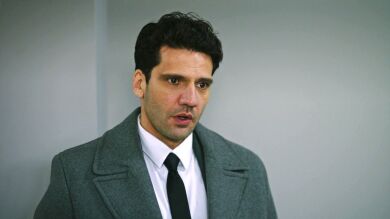 El jefe de la mafia amenaza a Ilgaz al descubrir que su hijo ha sido asesinado: 