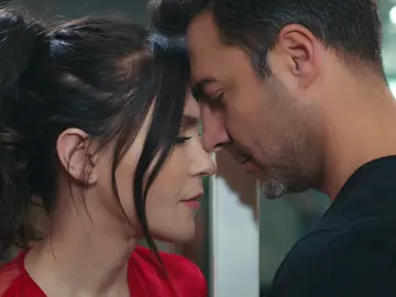 ¡Por fin! Ender y Kaya se confiesan sus sentimientos y deciden darse una oportunidad ¡Por fin! Ender y Kaya se confiesan sus sentimientos y deciden darse una oportunidad
