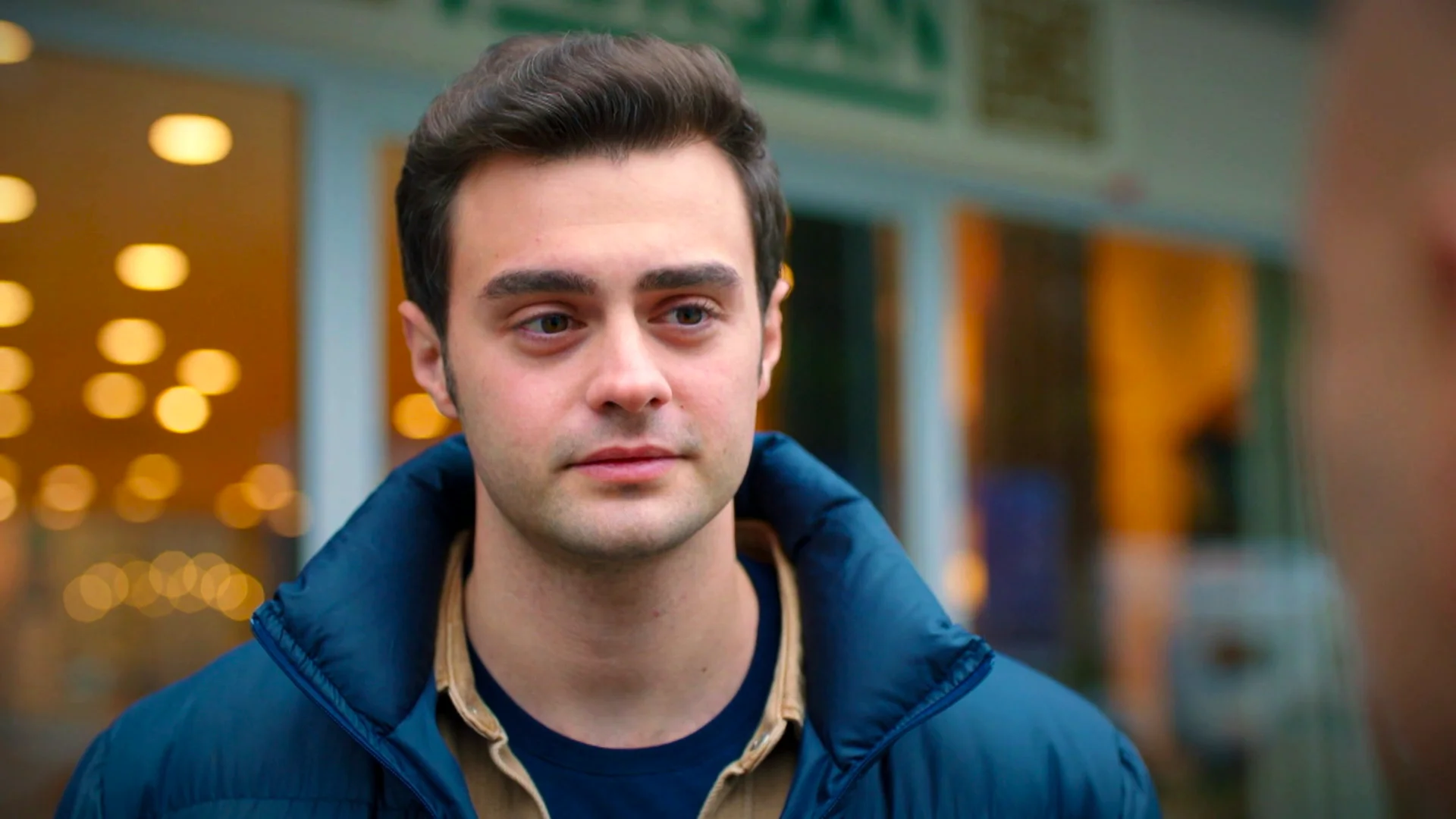 &Ouml;mer, sin palabras ante la inesperada pregunta de Ahmet: &ldquo;&iquest;Cu&aacute;ndo piensas llamarme pap&aacute;?&rdquo; 