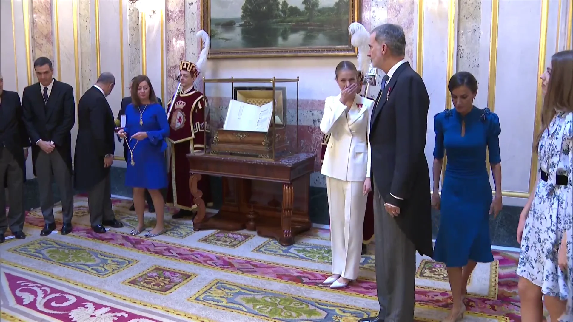 Anécdotas de la jura de la Constitución de la princesa Leonor Anécdotas de la jura de la Constitución de la princesa Leonor