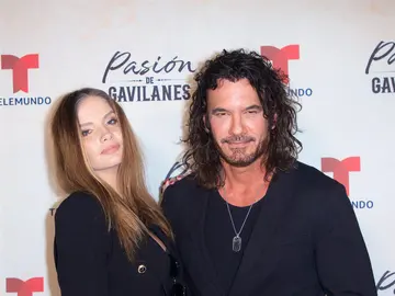 Mario Cimarro y su novia Bronislava Gregusova Mario Cimarro y su novia Bronislava Gregusova