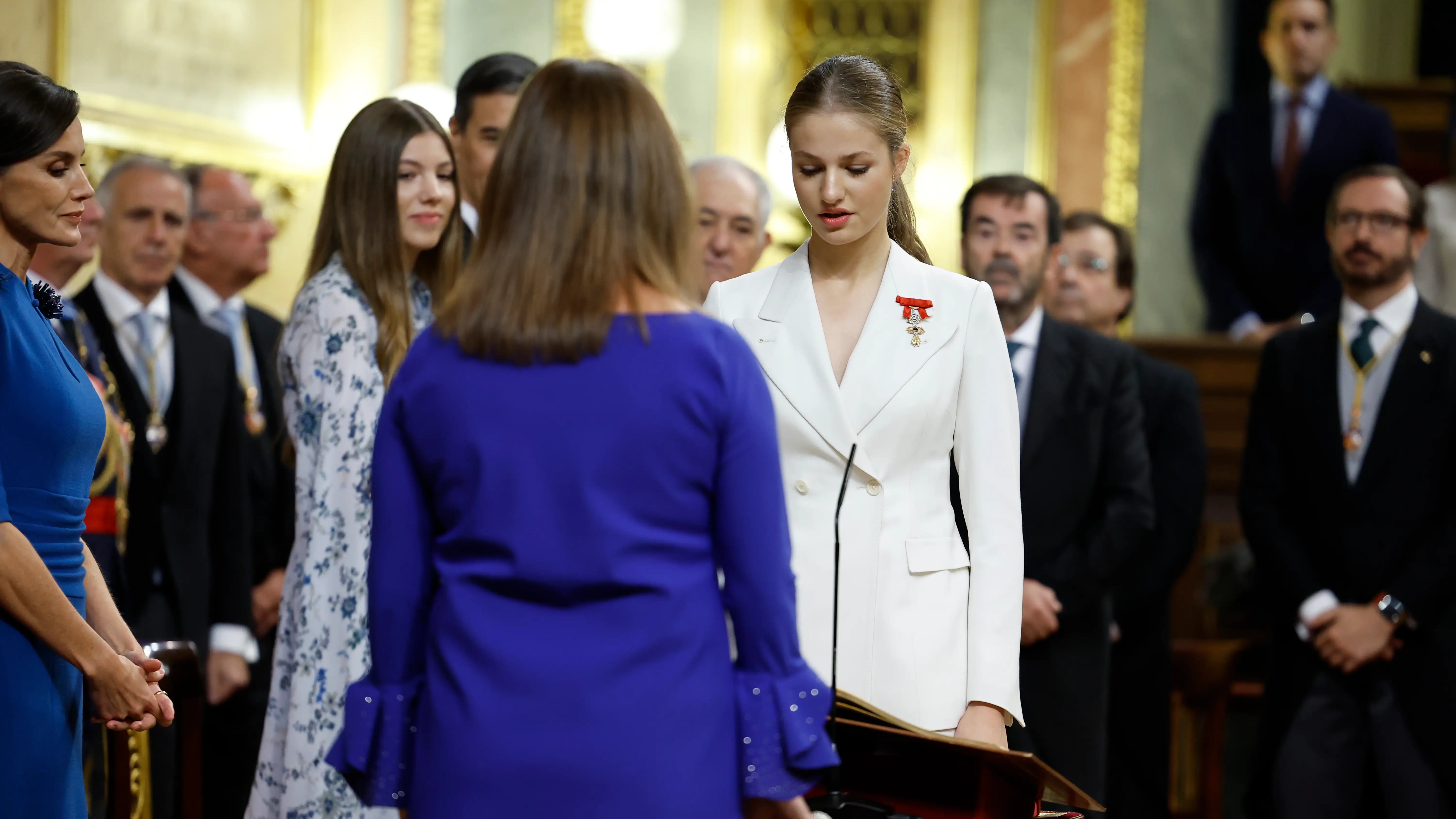 La Princesa Leonor jura la Constituci&oacute;n