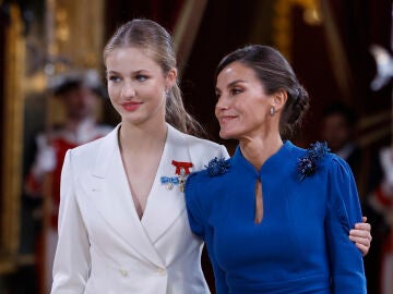 La princesa Leonor junto a su madre, la reina Letizia
