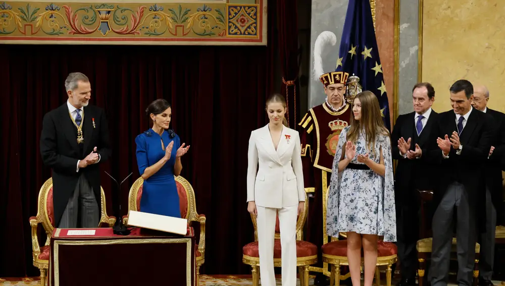 La Familia Real en la jura de la Constitución de la princesa Leonor