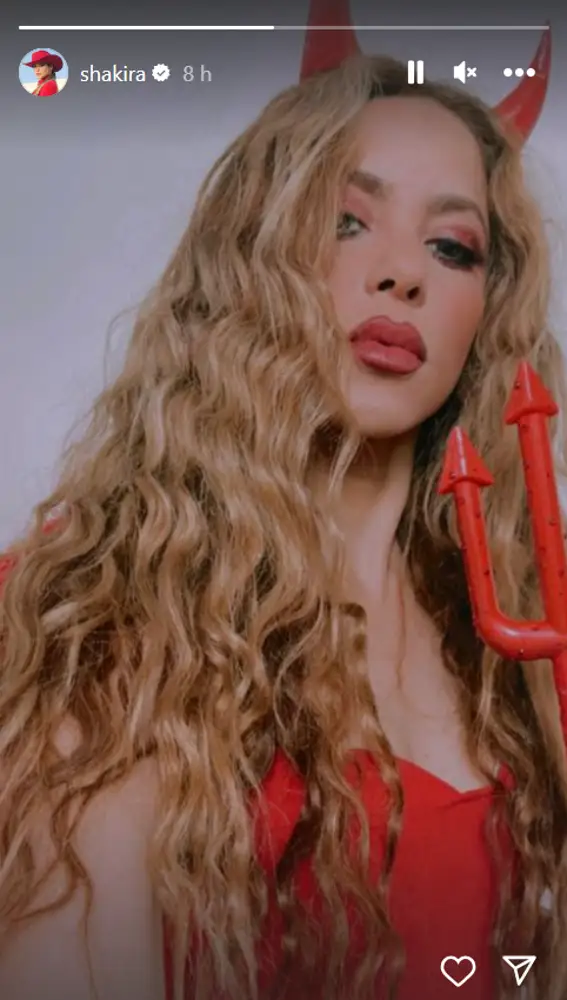 Shakira se disfraza de diabla por Halloween 2023