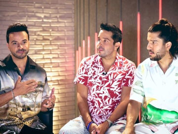 Luis Fonsi con sus asesores Cali y el Dandee