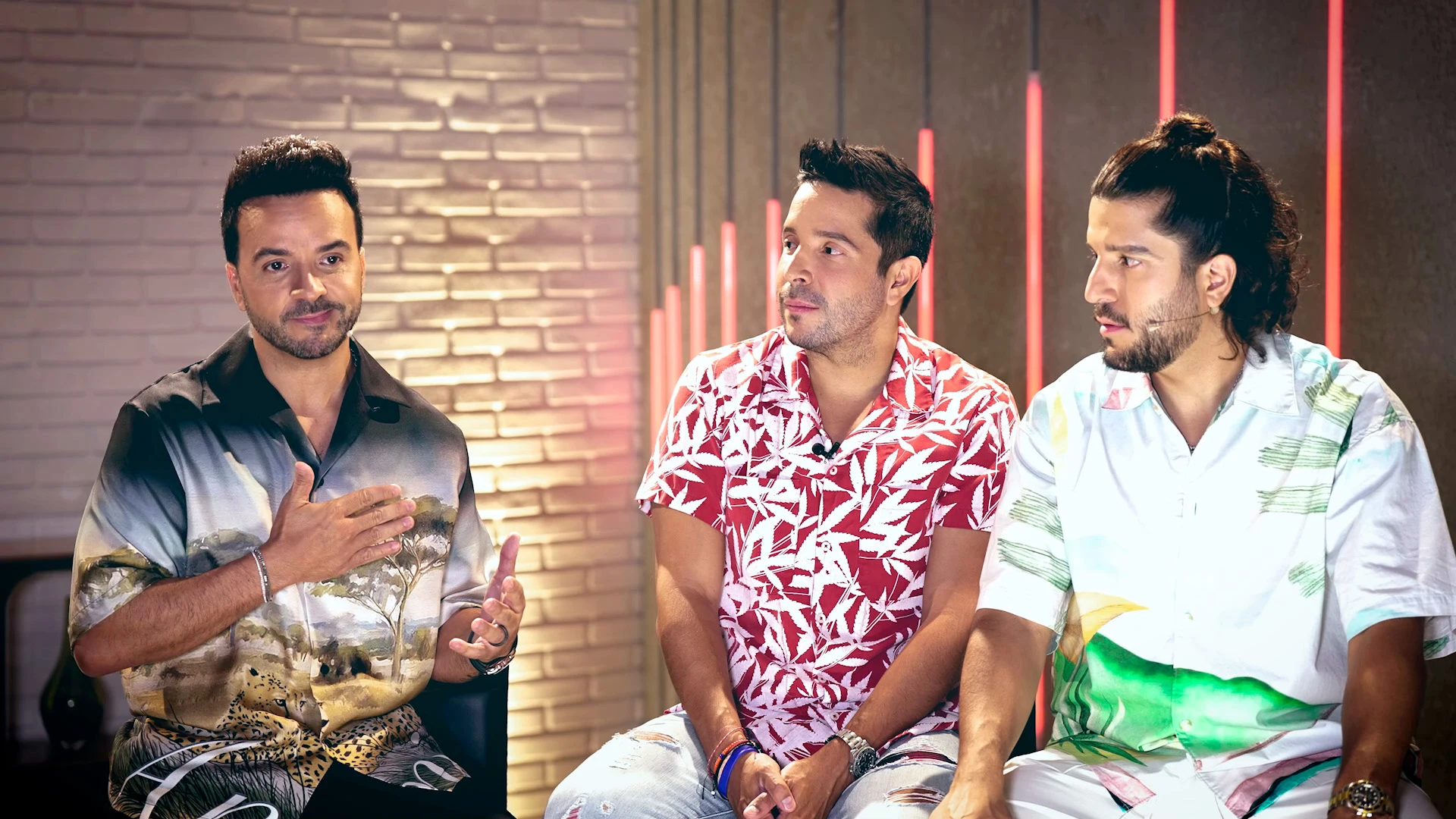 Luis Fonsi con sus asesores Cali y el Dandee Luis Fonsi con sus asesores Cali y el Dandee