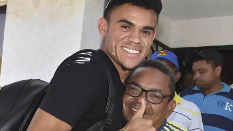 El futbolista Luis Díaz junto a su padre El futbolista Luis Díaz junto a su padre