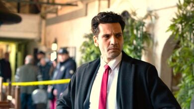 Esta noche en Secretos de familia: Ilgaz, sorprendido al descubrir que... ¡Özge es la principal sospechosa del asesinato de Kesic!