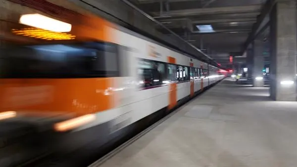 Imagen de un tren de cercan&iacute;as