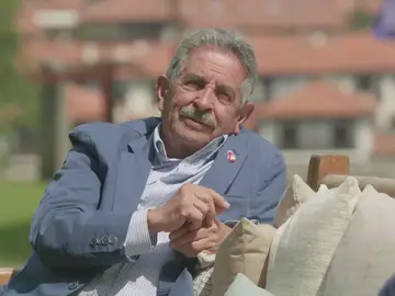 Las palabras del rey emérito a Miguel Ángel Revilla tras la boda de Felipe y Letizia Las palabras del rey emérito a Miguel Ángel Revilla tras la boda de Felipe y Letizia