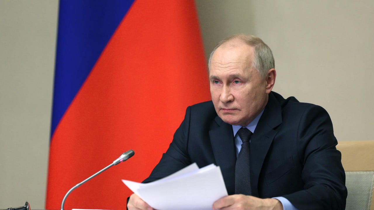Vladímir Putin saca a Rusia del tratado que prohíbe los ensayos nucleares