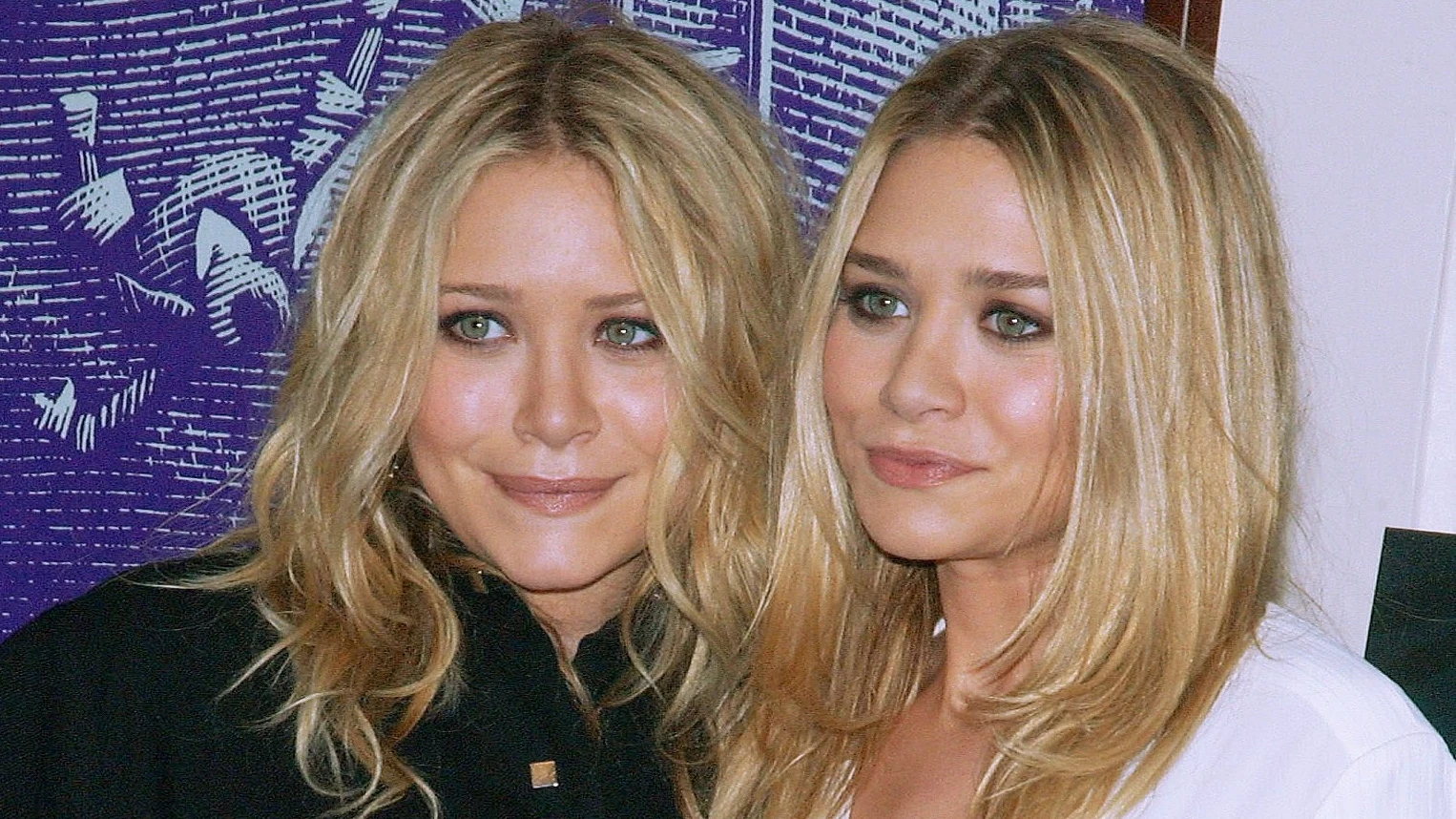 Ashley Olsen y Mary-Kate Olsen en Nueva York en el año 2008 Ashley Olsen y Mary-Kate Olsen en Nueva York en el año 2008