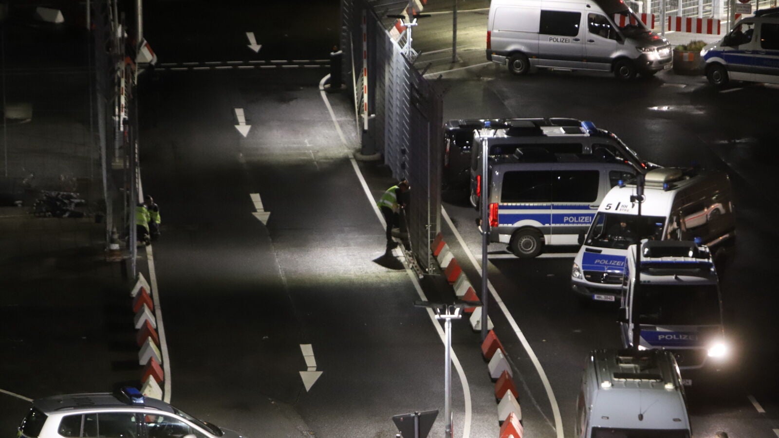 Detenido el hombre que se había atrincherado en el Aeropuerto de Hamburgo con su hija de cuatro años como rehén