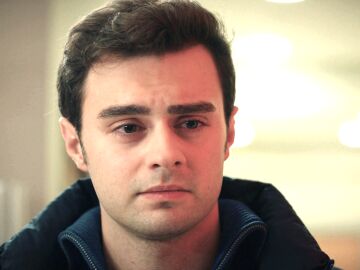 &Ouml;mer, decepcionado con Ahmet al ver que se posiciona del lado de Sarp: "Pens&eacute; que pod&iacute;amos ser padre e hijo"