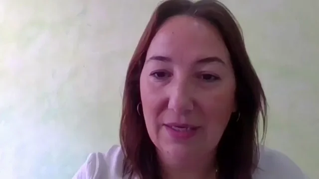 Nasrin Krayem,familiar de siete españoles retenidos en Gaza: "No sabemos cuando van a salir, es una incertidumbre total" Nasrin Krayem,familiar de siete españoles retenidos en Gaza: "No sabemos cuando van a salir, es una incertidumbre total"