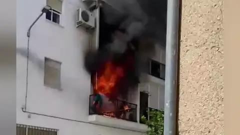 Incendio en una vivienda en Los Palacios, Sevilla Incendio en una vivienda en Los Palacios, Sevilla