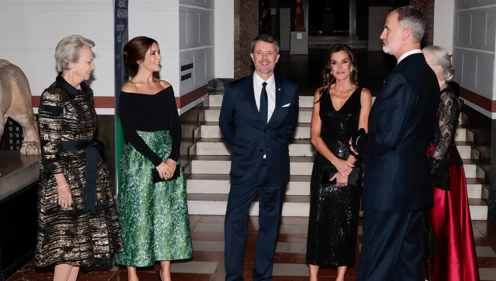 La Familia Real de Dinamarca junto a Felipe VI y doña Letizia