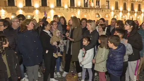 El pueblo toledano de Ocaña se queda sin Navidad tras la denuncia de una única vecina por exceso de ruido El pueblo toledano de Ocaña se queda sin Navidad tras la denuncia de una única vecina por exceso de ruido