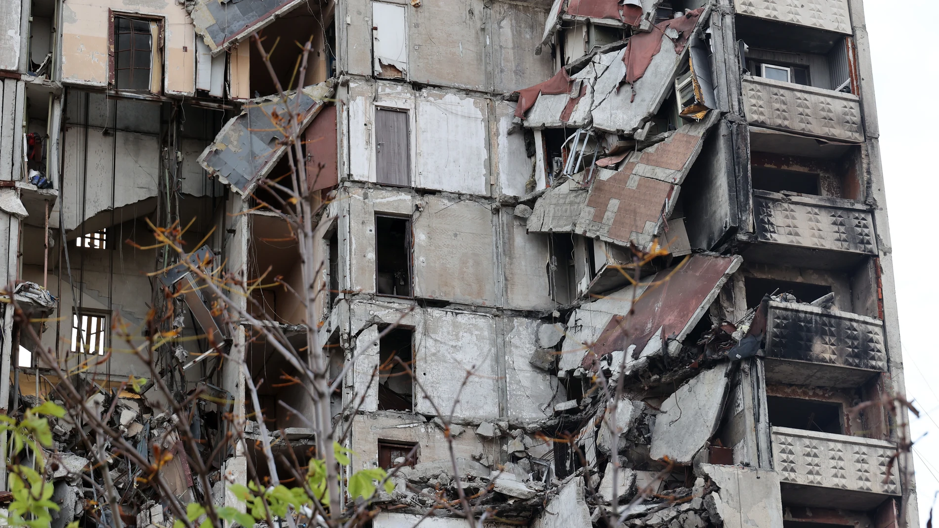 Edificio de Ucrania destruido por los ataques de Rusia Edificio de Ucrania destruido por los ataques de Rusia