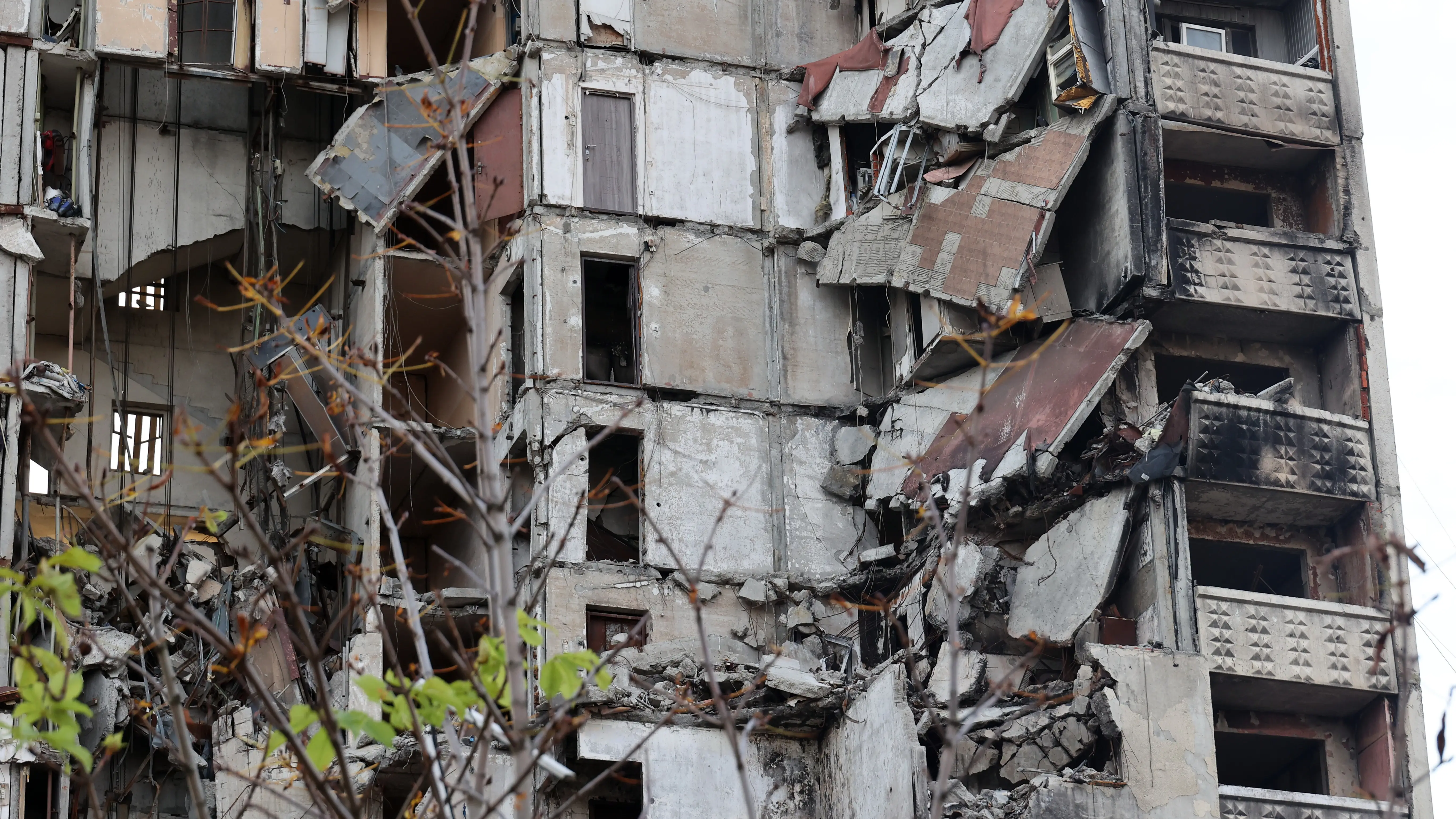 Edificio de Ucrania destruido por los ataques de Rusia Edificio de Ucrania destruido por los ataques de Rusia