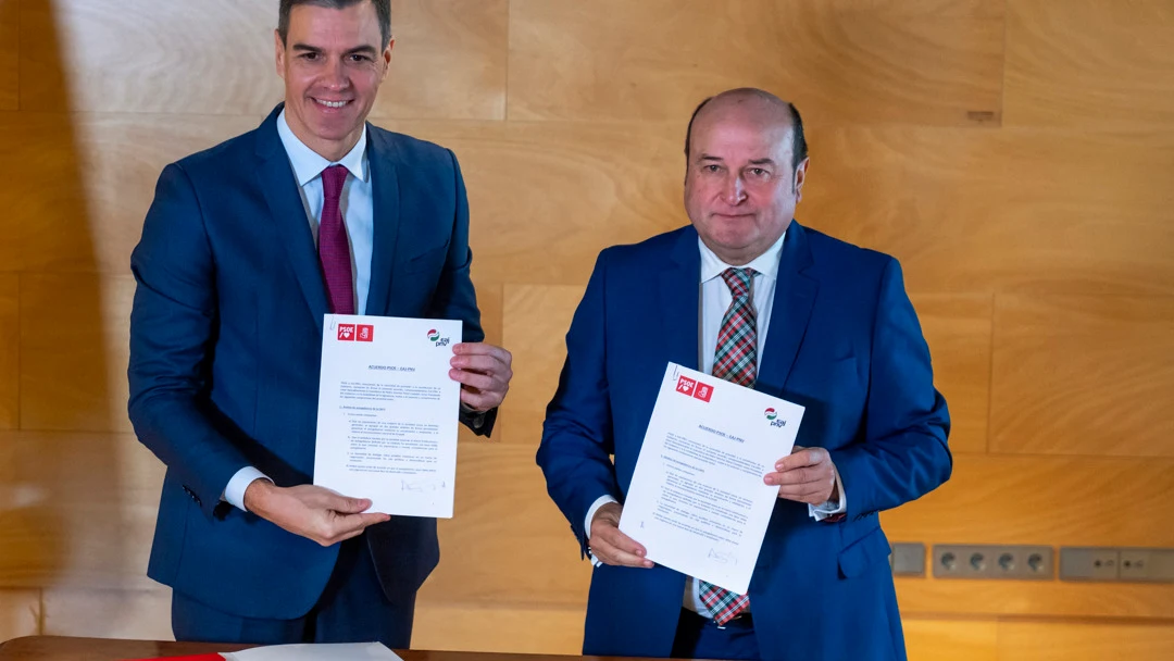 Pedro Sánchez y Andoni Ortuzar Pedro Sánchez y Andoni Ortuzar