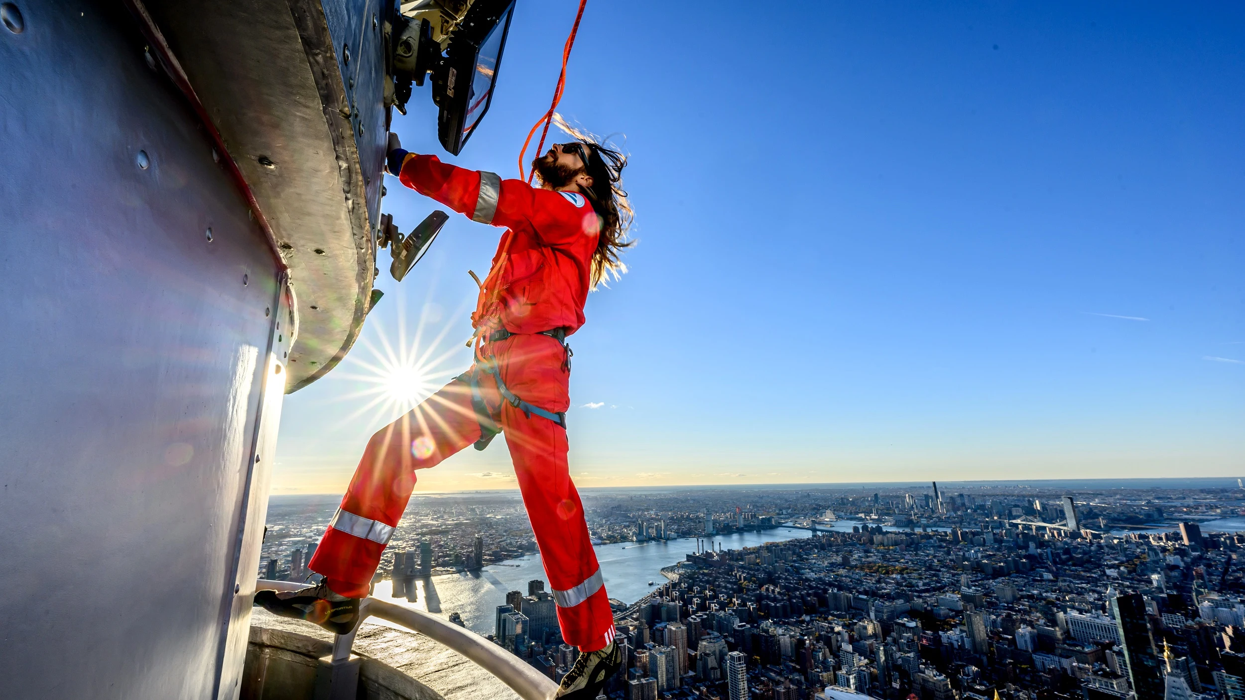 Jared Leto escala el Empire State Building Jared Leto escala el Empire State Building