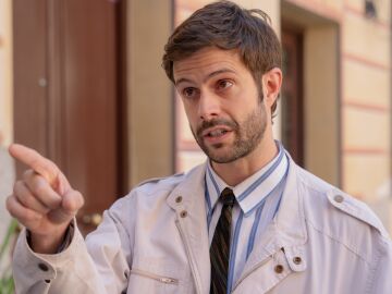 Rom&aacute;n llega a las manos con Curro tras conocer la verdad del accidente de Malena: &ldquo;La podr&iacute;as haber matado&rdquo;