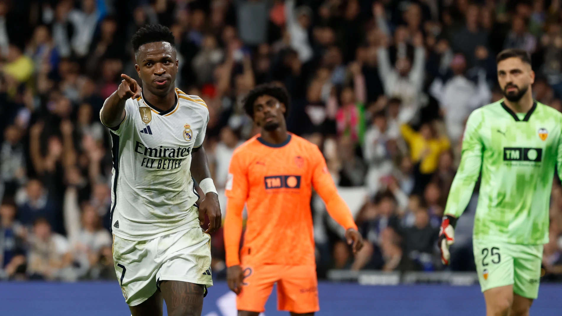 Real Madrid - Valencia: Resultado, resumen y goles de LaLiga EA Sports, en  directo (5-1)