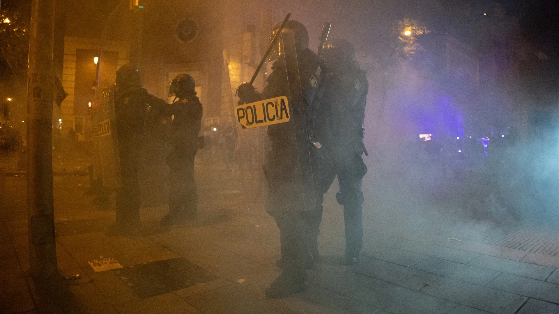 Imagen de agentes de la Polic&iacute;a Nacional en Ferraz