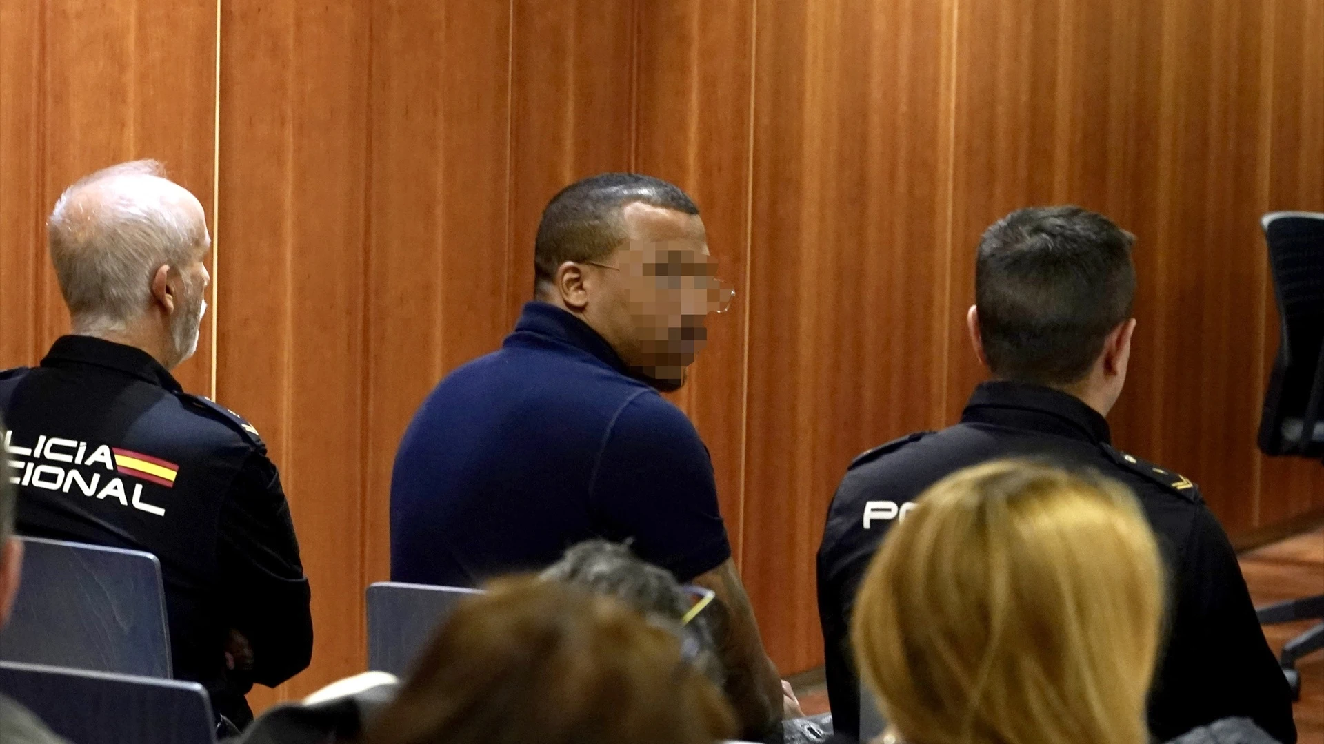 Juicio en Málaga a 'El Melillero' por intentar asesinar con ácido a su exnovia y una amiga en Cártama Juicio en Málaga a 'El Melillero' por intentar asesinar con ácido a su exnovia y una amiga en Cártama