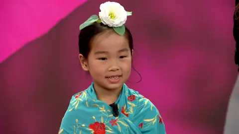 Sui, niña japonesa con talento para bailar flamenco Sui, niña japonesa con talento para bailar flamenco