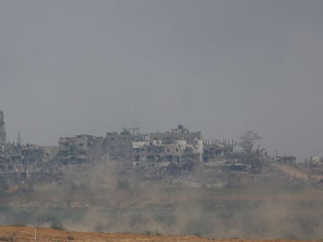 Humo y polvo en la Franja de Gaza