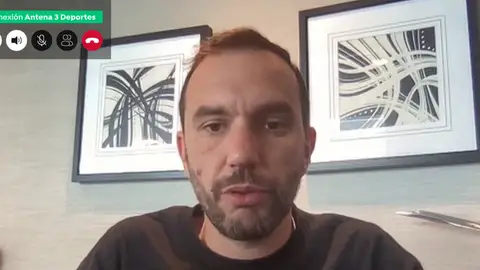 Juan Carlos Amorós, entrenador del Gotham femenino, en la entrevista con Antena 3 Deportes Juan Carlos Amorós, entrenador del Gotham femenino, en la entrevista con Antena 3 Deportes