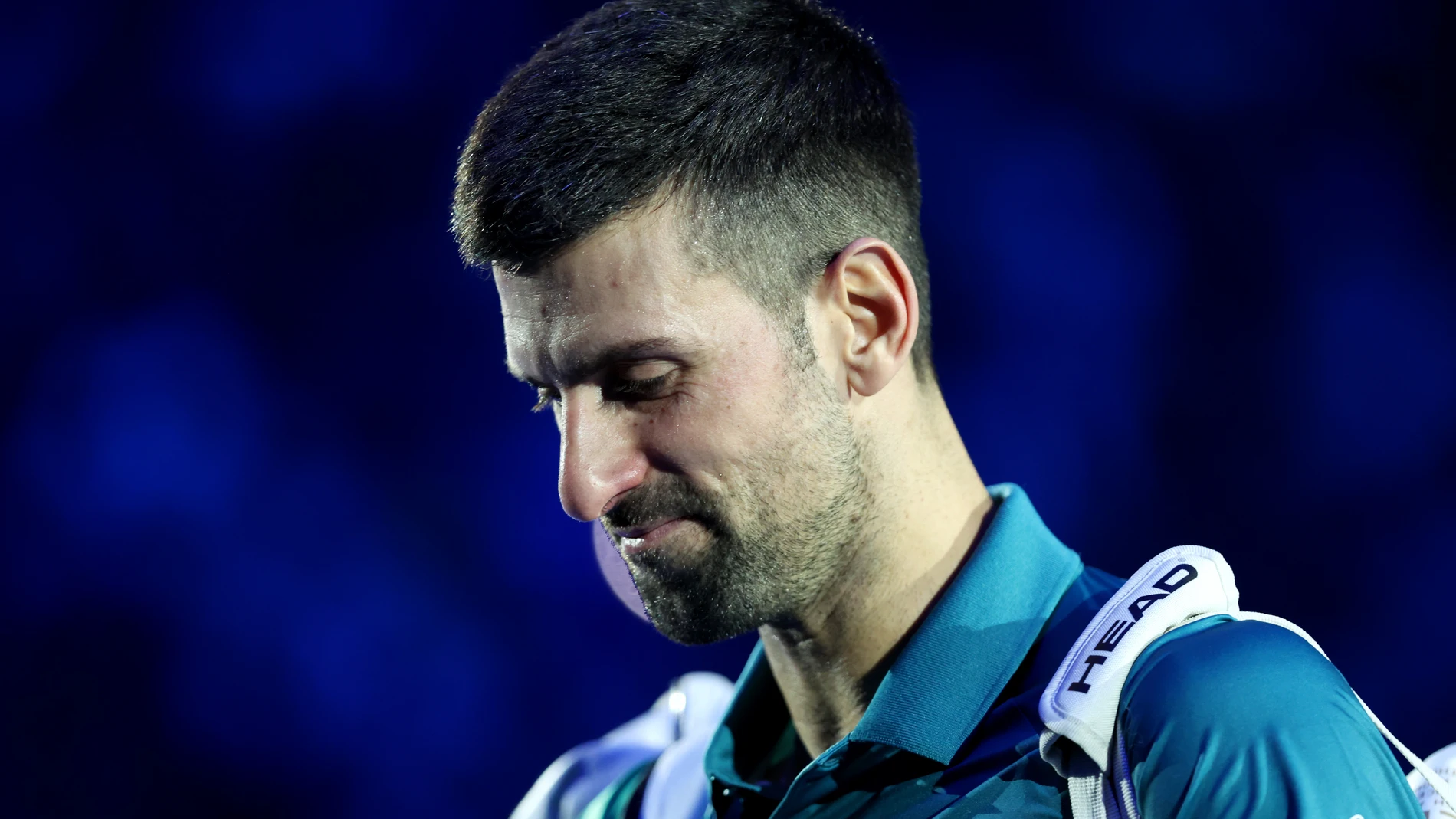 Novak Djokovic, cabizbajo tras perder ante Sinner en las ATP Finals