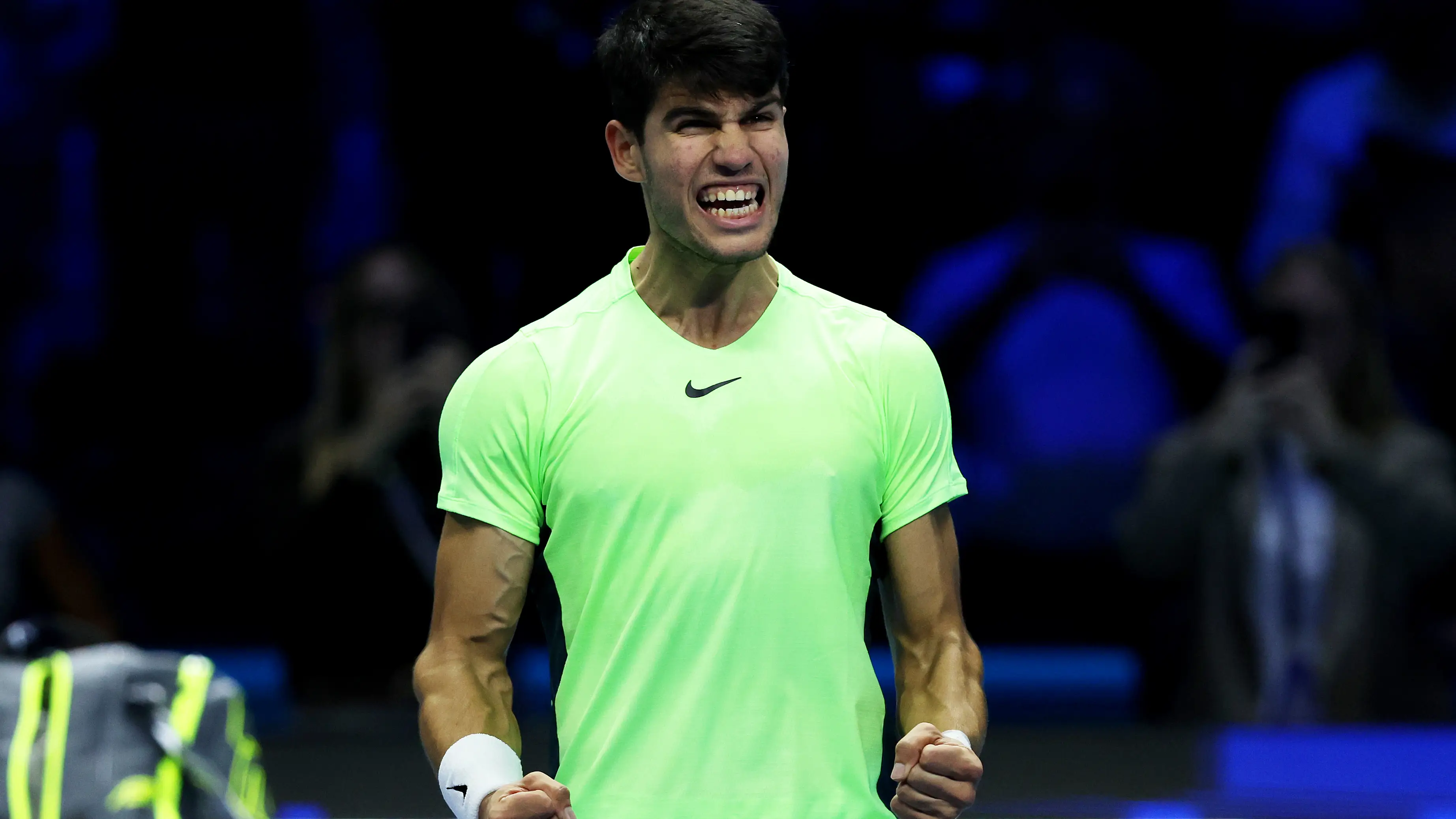 Carlos Alcaraz celebra su victoria ante Andrey Rublev en las ATP Finals